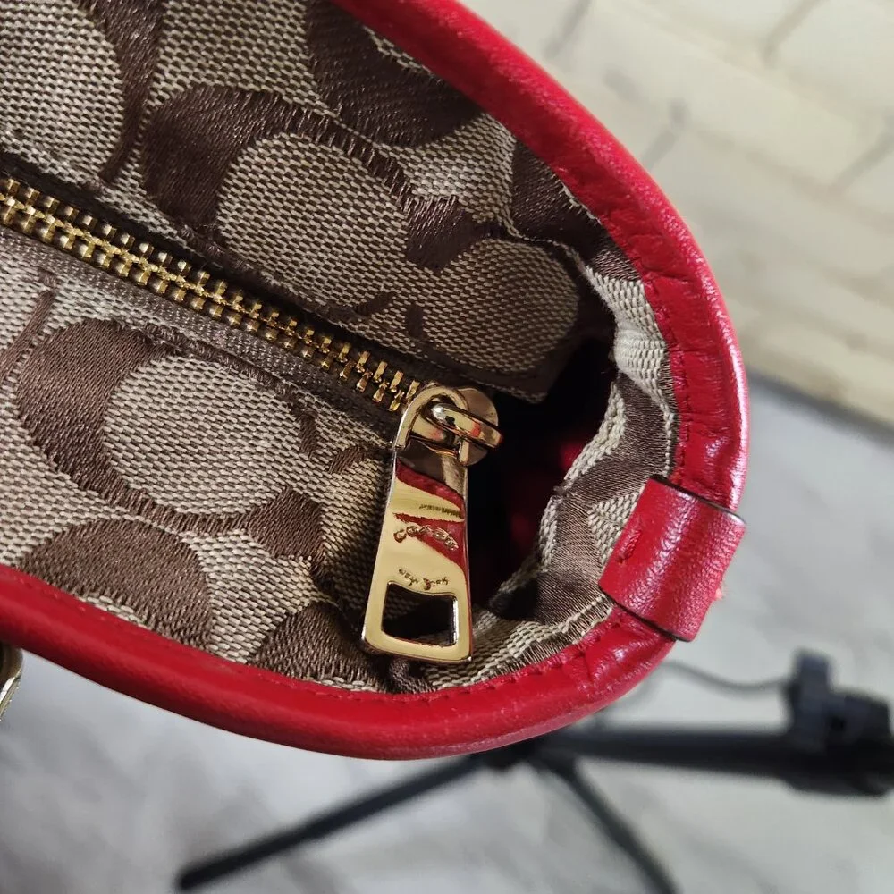 Like New Coach Signature Khaki & Red Leather Trim Shoulder Bag Tote Purse